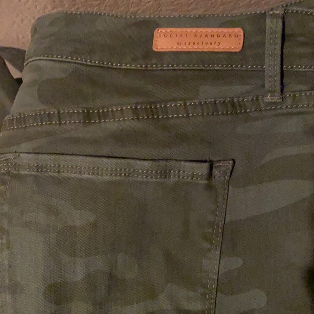 Camo Highrise Skinny Jeans